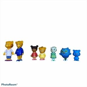 Daniel Tiger Figure Set Mom Dad Owl Elaina Toys PBS